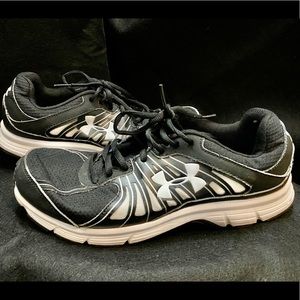 Women’s Under Armour Size 11 athletic shoes